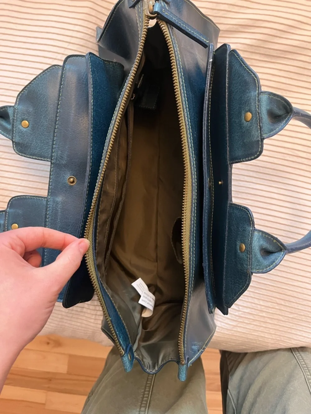 Matt & Nat Teal Satchel with Front Pocket - Picture 3 of 3